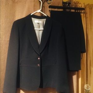 Tahari Black Lined Pant Suit Sz 14 Pants Sz 14P